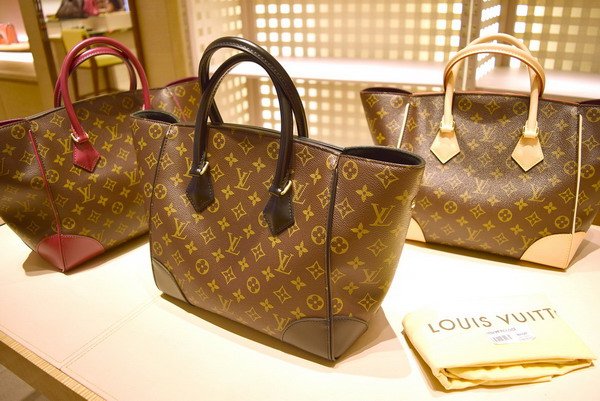  Harga  Tas  Louis Vuitton Di  Jakarta Supreme and Everybody