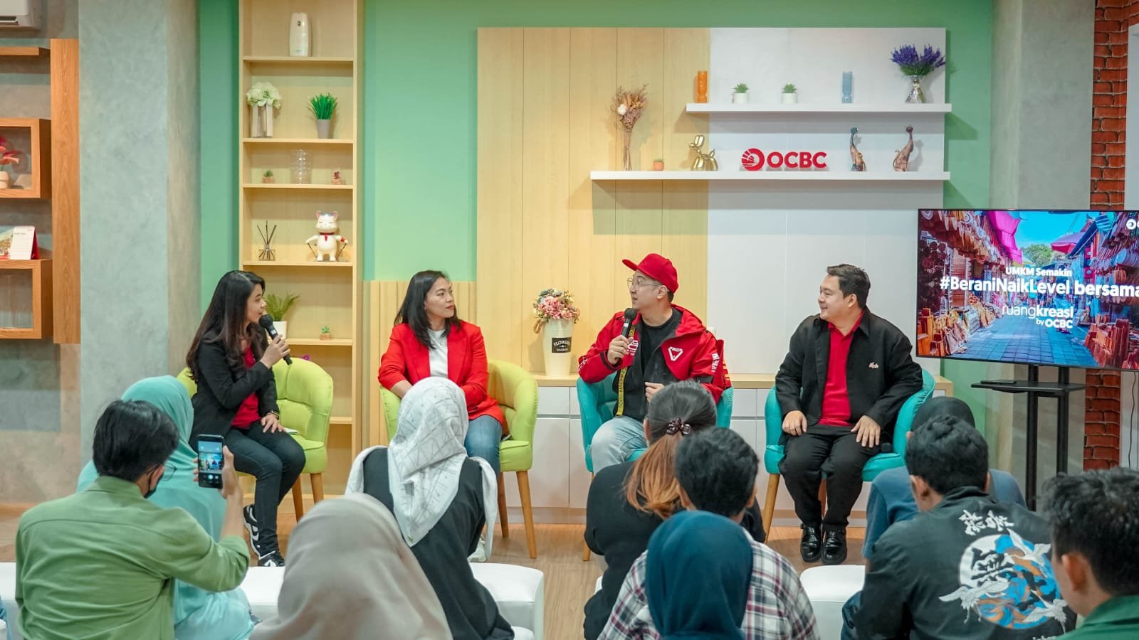 Luncurkan Creative Hub Ruang Kreasi, OCBC Dukung UMKM #BeraniNaikLevel ...